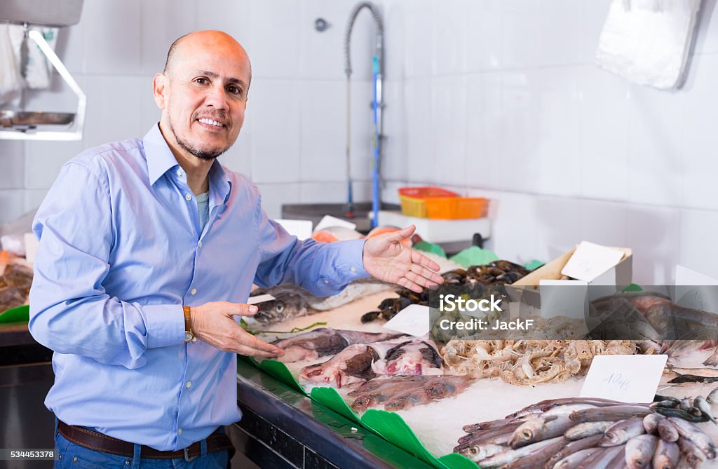 Fish Customers Customer Buying Fish Stock Photo - Download Image Now - Consumerism ...