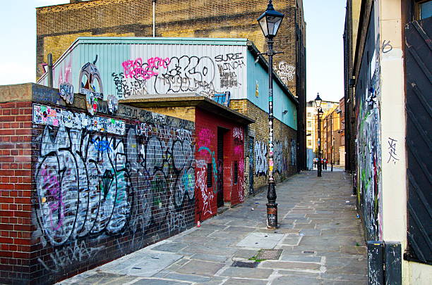 istock London grafiti 534472579