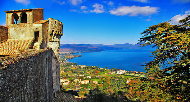 bracciano, italia - bracciano fotografías e imágenes de stock