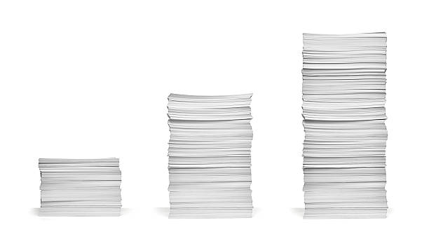 1 スタックのペーパー文書のオフィスビジネス - stack paper document heap ストックフォトと画像