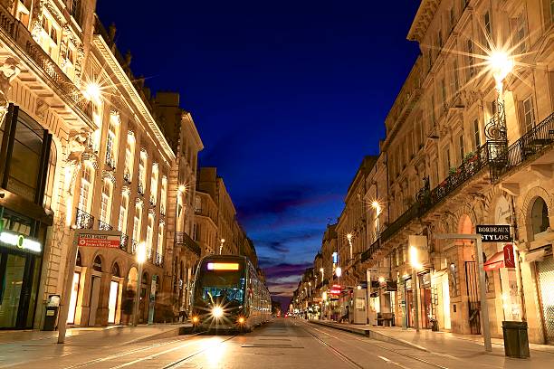 istock centre of Bordeaux 534664281