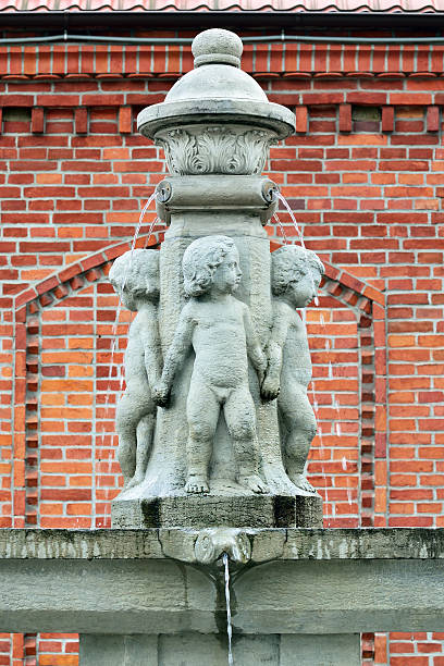 Fountain Putti. German sculptor Stanislaus Kauer, year 1908. Kal