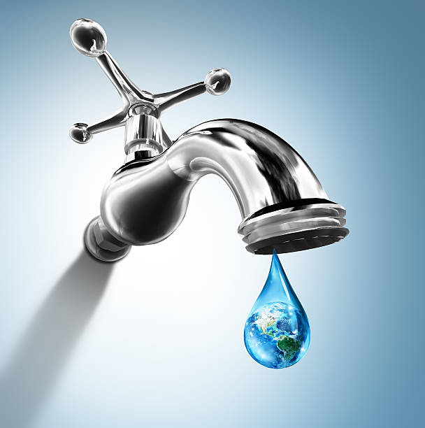 planeta w woda kropla-oszczędzanie wody koncepcja-usa - leaking faucet water scarcity zdjęcia i obrazy z banku zdjęć