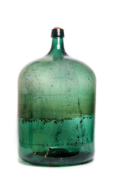 istock Old dirty glass tank 534746604