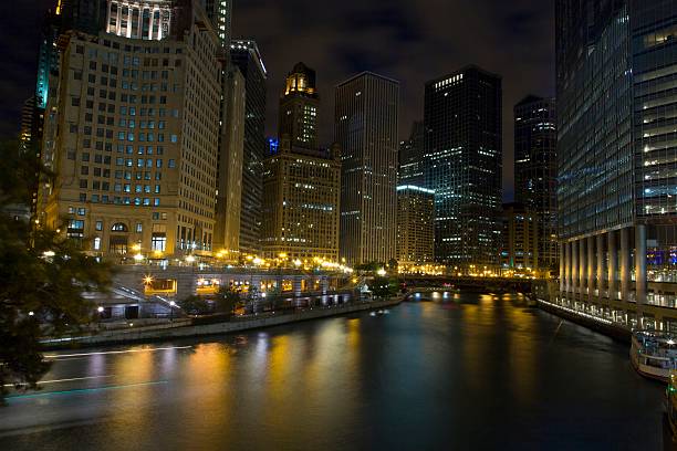 istock USA - Illinois - Chicago, Chicago River Skyline 534764009