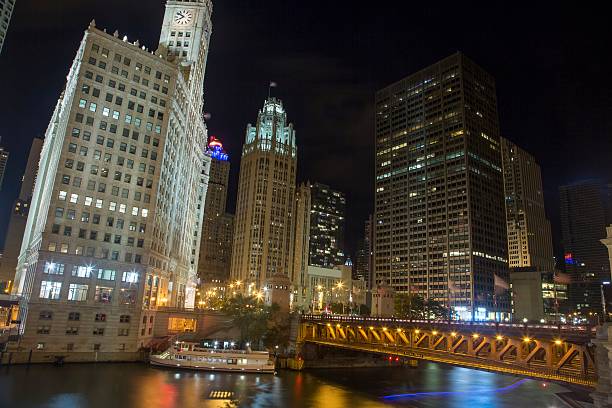 istock USA - Illinois - Chicago, Chicago River Skyline 534784789