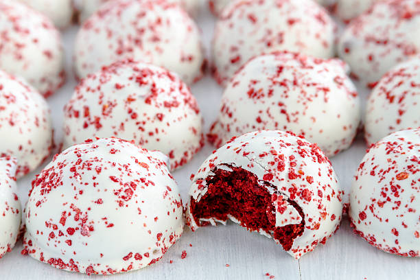 istock Valentines Day Heart Candy and Cookies 534831843