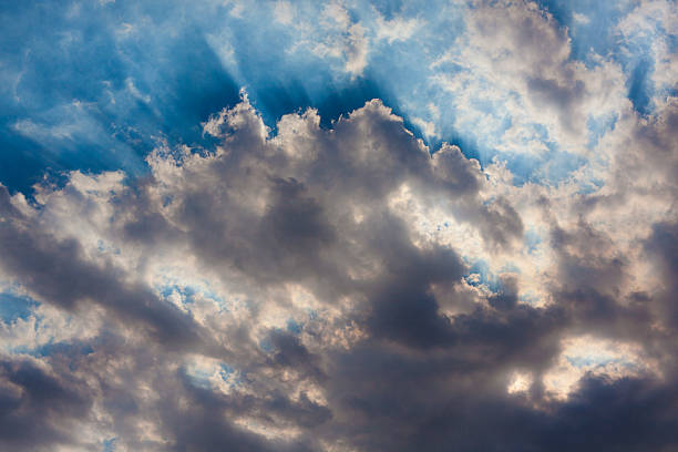 promienie słoneczne - sky only sky cirrocumulus window zdjęcia i obrazy z banku zdjęć