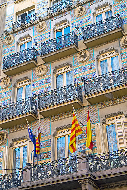 istock Facade of a house in Barcelona 534886913