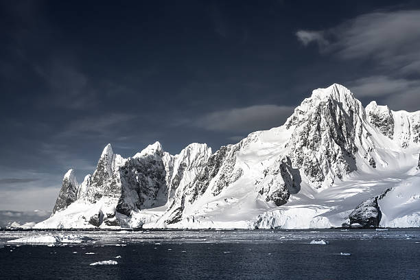 istock Snow-capped mountains in Antarctica 534976759