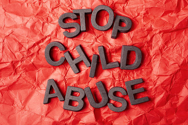 haltestelle kindesmissbrauch - stop child stop sign child abuse stock-fotos und bilder