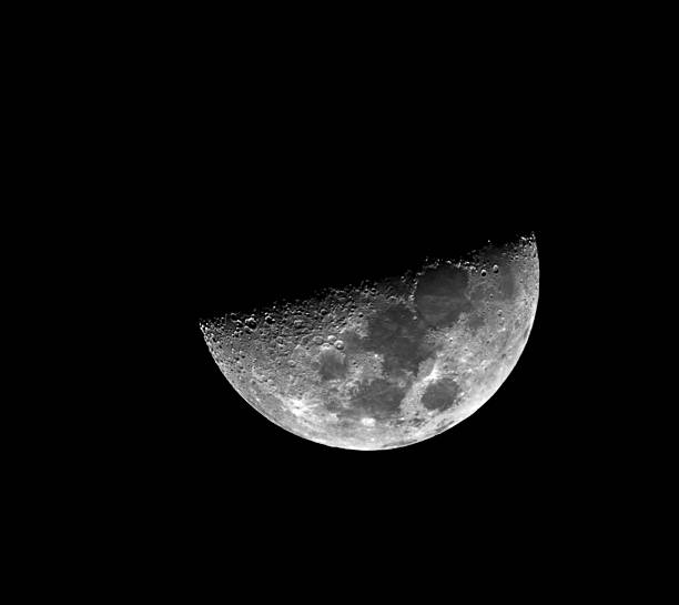 istock Crescent Moon against the Dark Night Sky 535074305