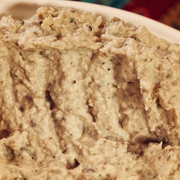 baba ghanoush - eggplant dip baba ghanoush middle eastern cuisine imagens e fotografias de stock