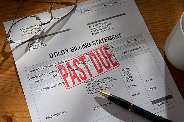 istock Utility, water, Electric Past Due Bill 535162545