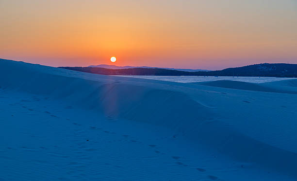 istock Last ray of the setting sun 535190523