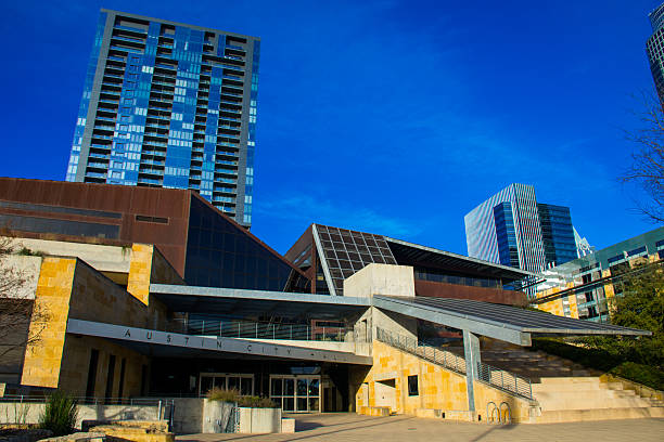 istock Austin Texas City Hall Building Surrounded by Skyline 535201157