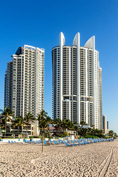 istock Sunny Isles Beach at Miami  in morning sun 535219435