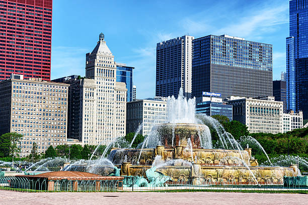 噴水のあるグランドパークやシカゴ - grounds city life park grant park ストックフォトと画像