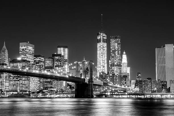 istock Black and White New York Skyline 535243877