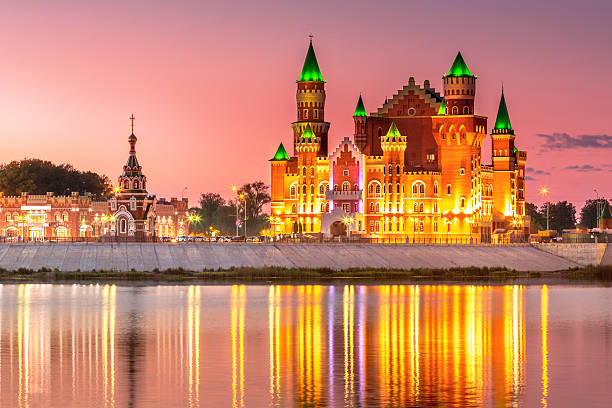 素晴らしい眺望のロシアの街の夜景 ストックフォト