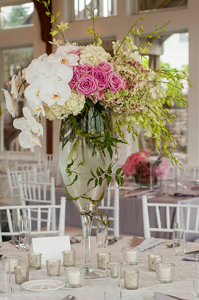 istock Wedding floral centerpiece 535277293