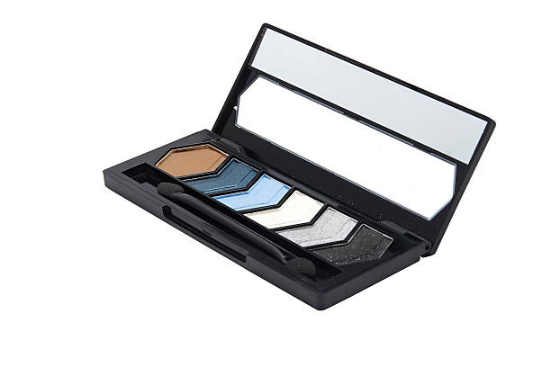 istock Eye shadow cosmetic isolated on white background 535279829