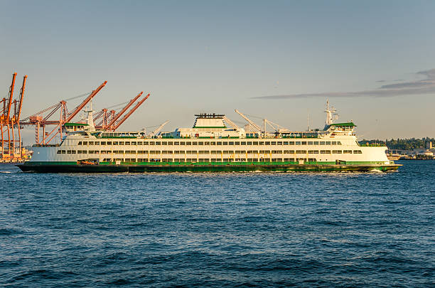 승객 쾌속선 두고 하버 - passenger ship ferry crane harbor 뉴스 사진 이미지