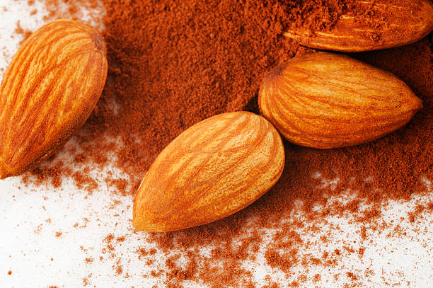 istock almond and cinnamon powder 535297053