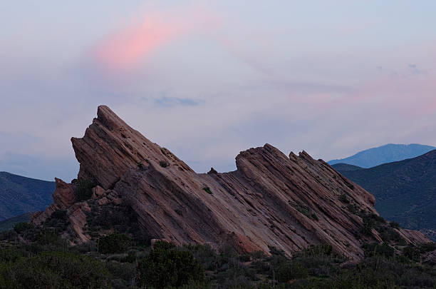 istock Vasquez Rocks Natural Area at Dusk 535299467