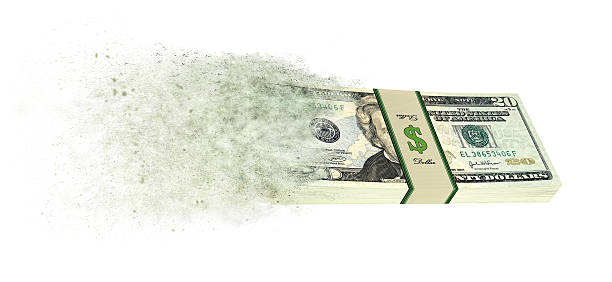 달러액에 banknotes 증가하여 흡연합니다 에서 - money to burn 뉴스 사진 이미지