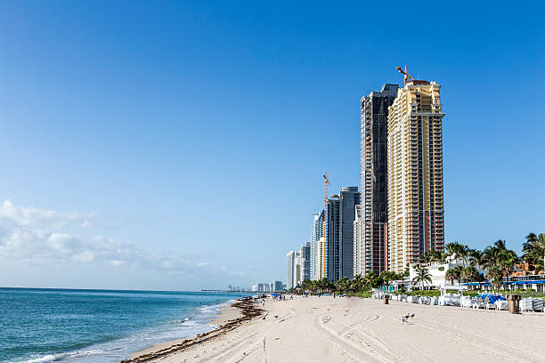 istock Sunny Isles Beach at Miami  in morning sun 535318227