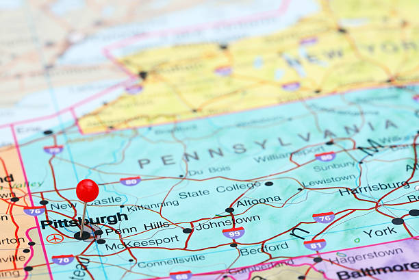 istock Pittsburgh pinned on a map of USA 535348387
