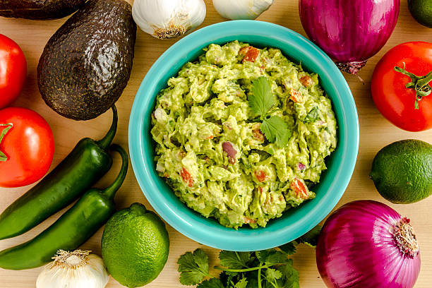 istock Fresh Homemade Chunky Guacamole Dip 535350687
