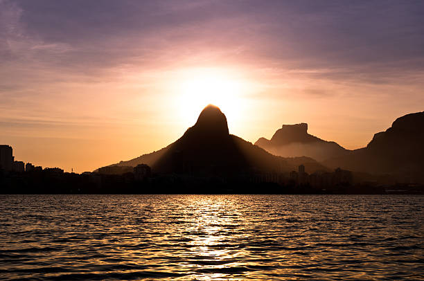 istock Rio de Janeiro Mountains and Lake by Sunset 535372677