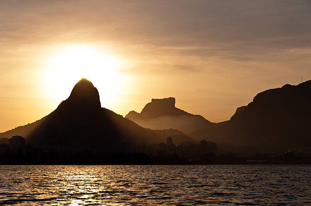 istock Rio de Janeiro Mountains and Lake by Sunset 535372683