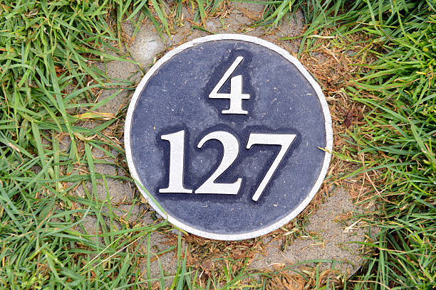istock Distance yardage marker on Golf course in tee box 535397938