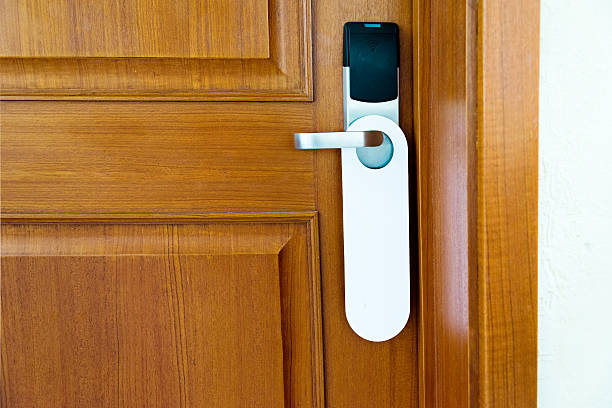 istock Blank label hanging on the door handle 535399258