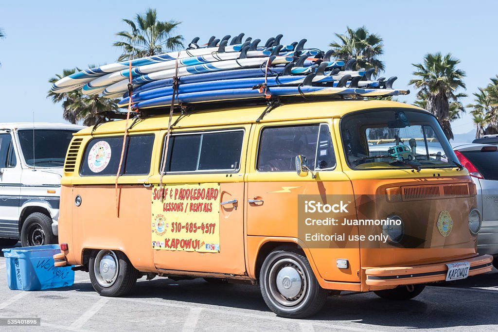 Surf Vw Vintage Minivan Stock Photo - Download Image Now - Surfboard, Mini  Van, Old-fashioned - iStock