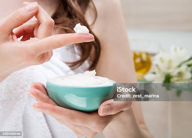 Woman Holding A Bowl With Nourishing Mask Stock Photo - Download Image Now - Moisturizer, Cream - Dairy Product, Human Hair