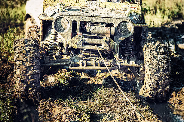 off-road 4 x 4 - mud spray rally car racing 4x4 fotografías e imágenes de stock