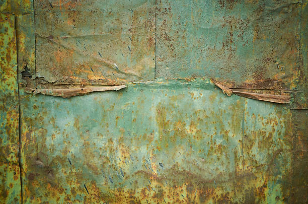 istock Rusty grunge green metal wall texture background 535427812