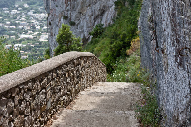 istock Pathway on the Isle of Capri. 535433363