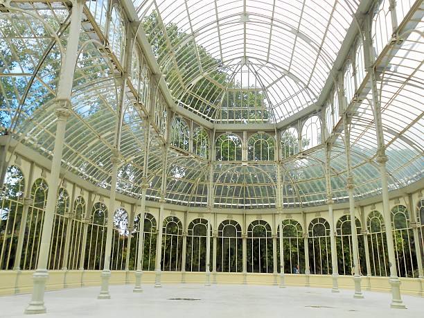 istock CRYSTAL PALACE, PARK RETIRO, MADRID, SPAIN 535456006