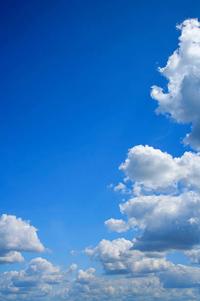 雲、ブルースカイ - sky only pattern arrangement nature ストックフォトと画像