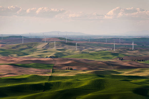 istock Palouse Wind Turbines 535469344