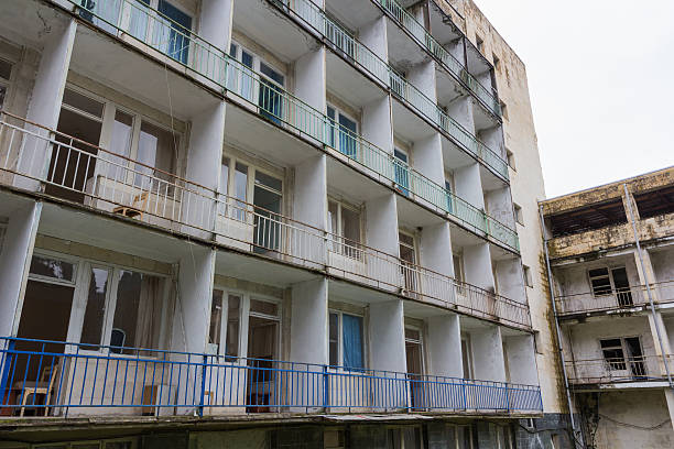 istock Ruined Hotel in Abkhazia 535489719
