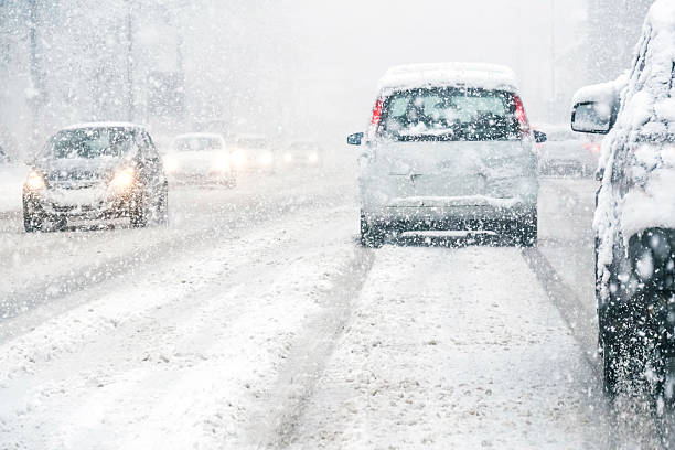 istock Snowy European day traffic 535492541