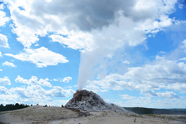 istock Eruption of White Dome Geyser 535496348