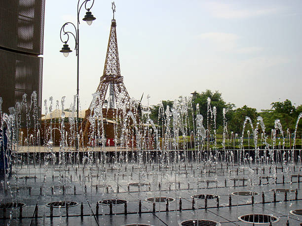 istock Bunch of Fountains 535503544