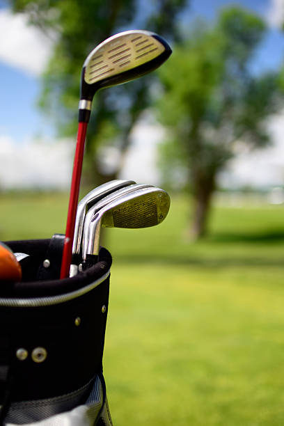 istock Golf clubs in bag 535510562